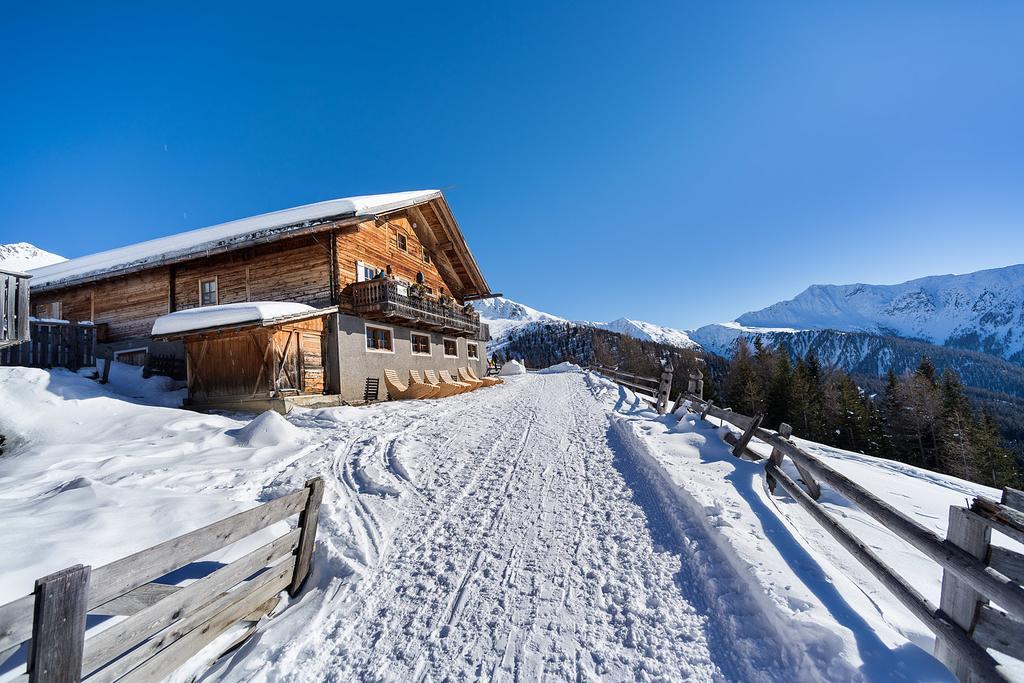 Hotel Dolomiten Welsberg Exteriör bild